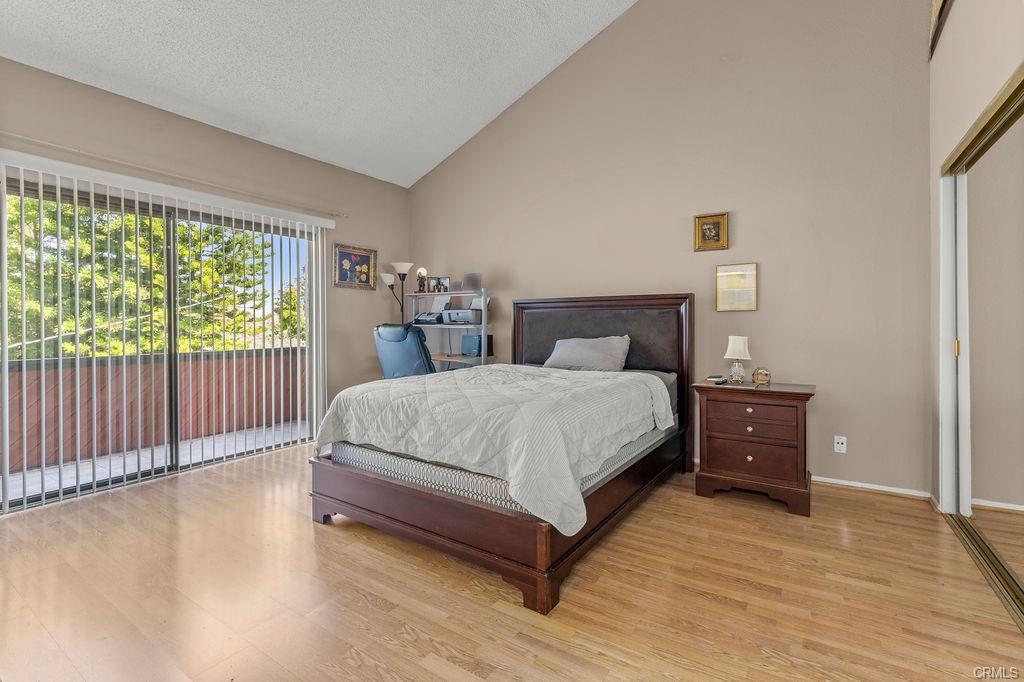 HB Real Estate Group HB